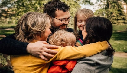 Sarılma, yalnız hissetmeyi azaltır!