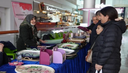 Ankara Keçiören’de konukevi sakinlerinden el emeği sergisi