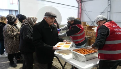 Ankara Keçiören’de Ramazan sofraları binlerce kişiyi buluşturuyor