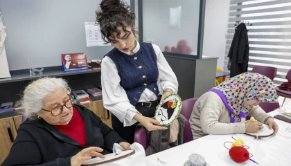 Antalya’da kadınlar el sanatlarını yaşatıyor