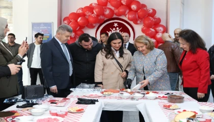 Artvin’de yeni evlenen ve evlilik aşamasındaki çiftlere ’aile’ anlatıldı