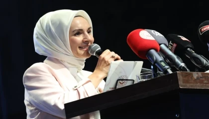 Bakan Göktaş’tan Budapeşte’de “Aile Odaklı Zirve”de önemli mesajlar