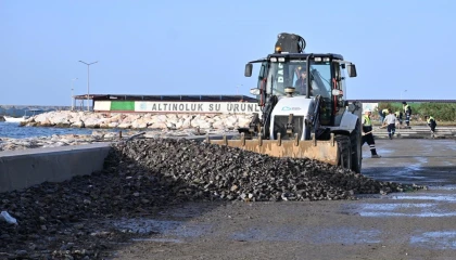 Balıkesir Büyükşehir’den Körfez’de tam kadro müdahale