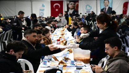 Balıkesir’de iftar çadırı vatandaşları buluşturuyor