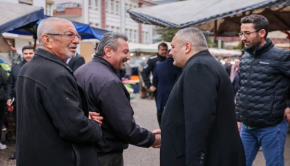Başkan Özarslan’dan Ayvalı Semt Pazarı’na ziyaret
