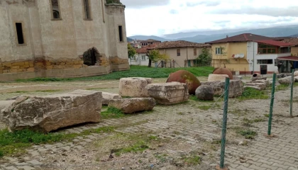 Bilecik’te 1800 yıllık küpler gün yüzüne çıktı