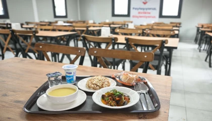 Bornova’da Kent Lokantası’nda dayanışma sofrası büyüyor