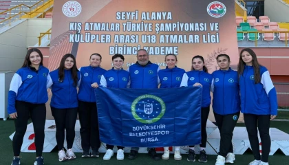 Bursa Büyükşehirli atletler Mersin’den boş dönmedi