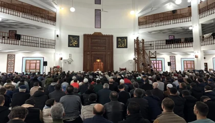 Bursa İnegöl’de ilk teravih gecesi manevi atmosferle yaşandı