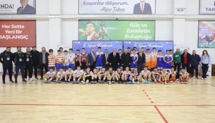 Bursa İnegöl’de Spor Festivalinde potanın yıldızları ödüllerini aldı