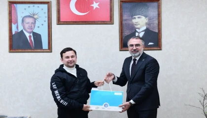 Bursa Kestel’de KPSS hazırlığı yapan gençlere destek