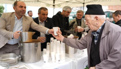 Bursa Osmangazi’de Cuma bereketi paylaşıldı