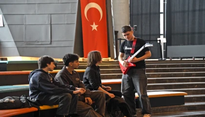 Bursa Osmangazi’de genç yeteneklere müzik desteği