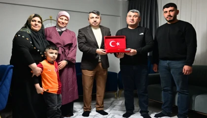 Bursa Yıldırım’da Başkan Yılmaz’da şehit ailesine ziyaret