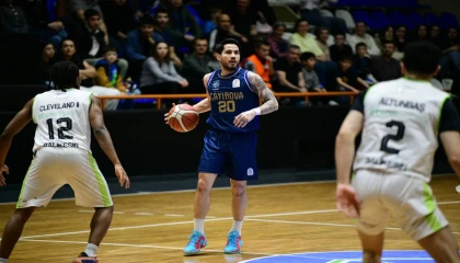 Çayırova Balıkesir potasından galibiyetle döndü