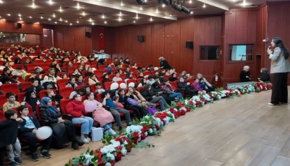 Çayırova’da öğrenci ve velilere akran zorbalığı bilinçlenmesi
