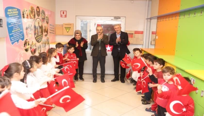 Çayırova’daki çocuk kulüplerinde bayrak coşkusu