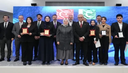 ’Cinnah Genç Yazarlar’ ödüllendirildi