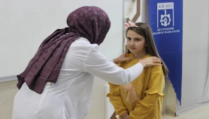 Çocuklarda skolyoz belirtilerine dikkat