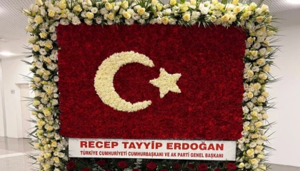 Cumhurbaşkanı Erdoğan’dan kuruluşa özel MHP’ye 57 gül