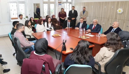 Gebze’de Başkan Büyükgöz’den okullara ziyaret