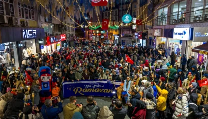 Gebze’de Ramazan’a özel ’Fener Alayı’