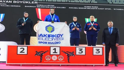 İstanbul Bakırköylü karateciler gururlandırdı