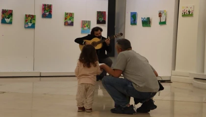 İstanbul’da Maltepeli küçük ressamların sergisi açıldı