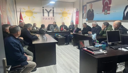 İYİ Parti heyeti İpsala’da esnafın nabzını tuttu