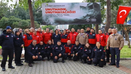İzmir Karabağlar’da Mahalle Afet Gönüllüleri sertifikaları törenle verildi