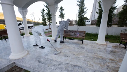 İzmir Narlıdere’de camilerde temizlik çalışması