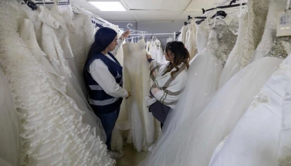 İzmir’den genç çiftlere evlilik desteği... Gelinlik hayali ücretsiz gerçek oluyor