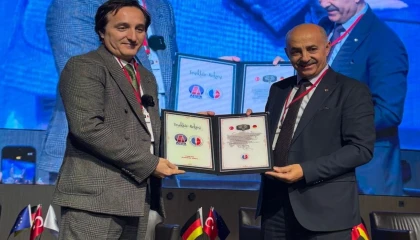 KGK Birleşik Krallık Temsilcisi Vatan Öz’e büyük onur 