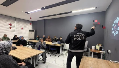 Kocaeli Anne Şehir’de “En İyi Narkotik Polisi Anne” eğitimi