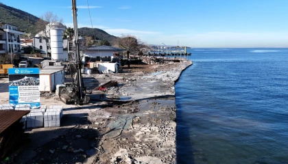 Kocaeli’de Ulaşlı sahili dalga kırıcıyla güçleniyor