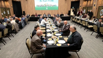 Konya Karatay’da protokol ve muhtarlar iftar sofrasında buluştu