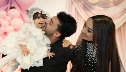 Kurtuluş Kuş, kızının 1. yaşında en özel anı yaşadı