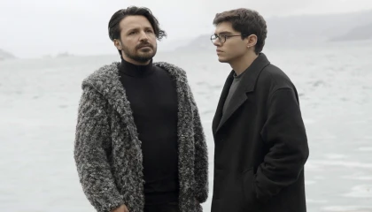 Mavi Gri ve Murat Güneş’ten ”Babasından Yaralı”