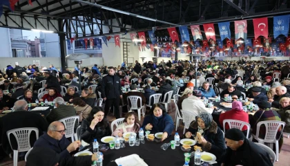 Mudanya’da bir olan gönüllerle sofralar bereketle doldu