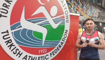 Polis memuru Gökhan Uluman’dan atletizmde üç altın madalya