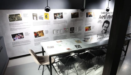 Şair Ahmet Erhan, doğum gününde Nilüfer’de özel sergiyle anıldı