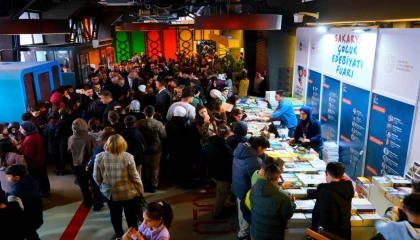 Sakaryalı çocuklar ’Edebiyat Fuarı’nda buluştu