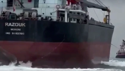 Sarıyer’de karaya oturan gemi başarıyla kurtarıldı