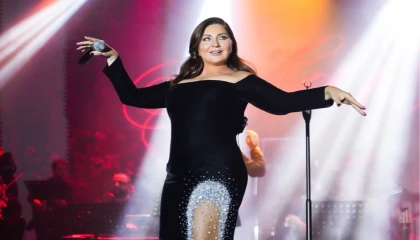 Sevgililer Günü’nde Sibel Can rüzgarı