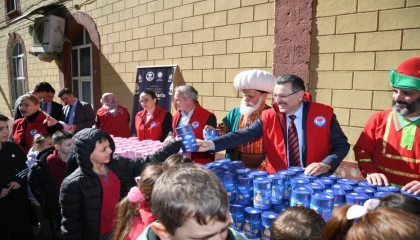 Trabzon’da tekne orucu etkinliğinde çocuklarla buluşma