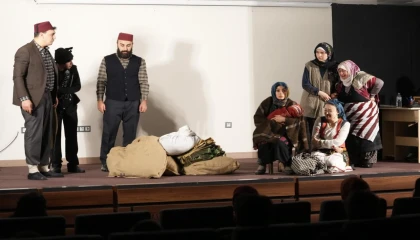 Trabzon’un kayıp yılları ilçelerde sahneye taşınıyor