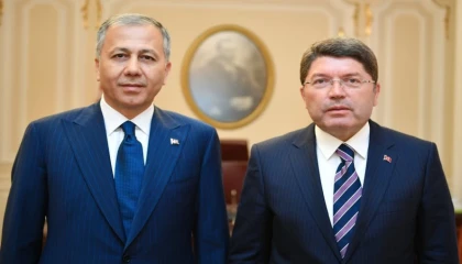 Yerlikaya ve Tunç’tan veda mesajı