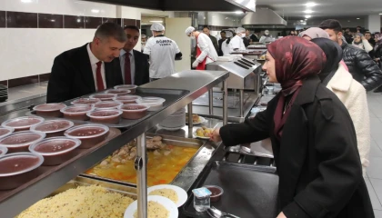 Ağrı’da Rektör Gülçin öğrencilerle buluştu