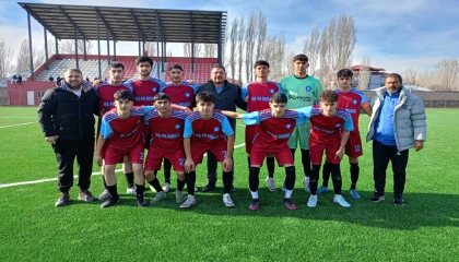 Ağrı’da U18 Ligi Şampiyonu Patnos Spor oldu