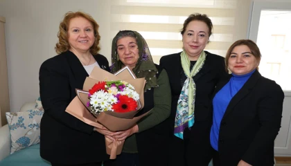 Artvin’de Vali Ergün’den şehit annesine ziyaret